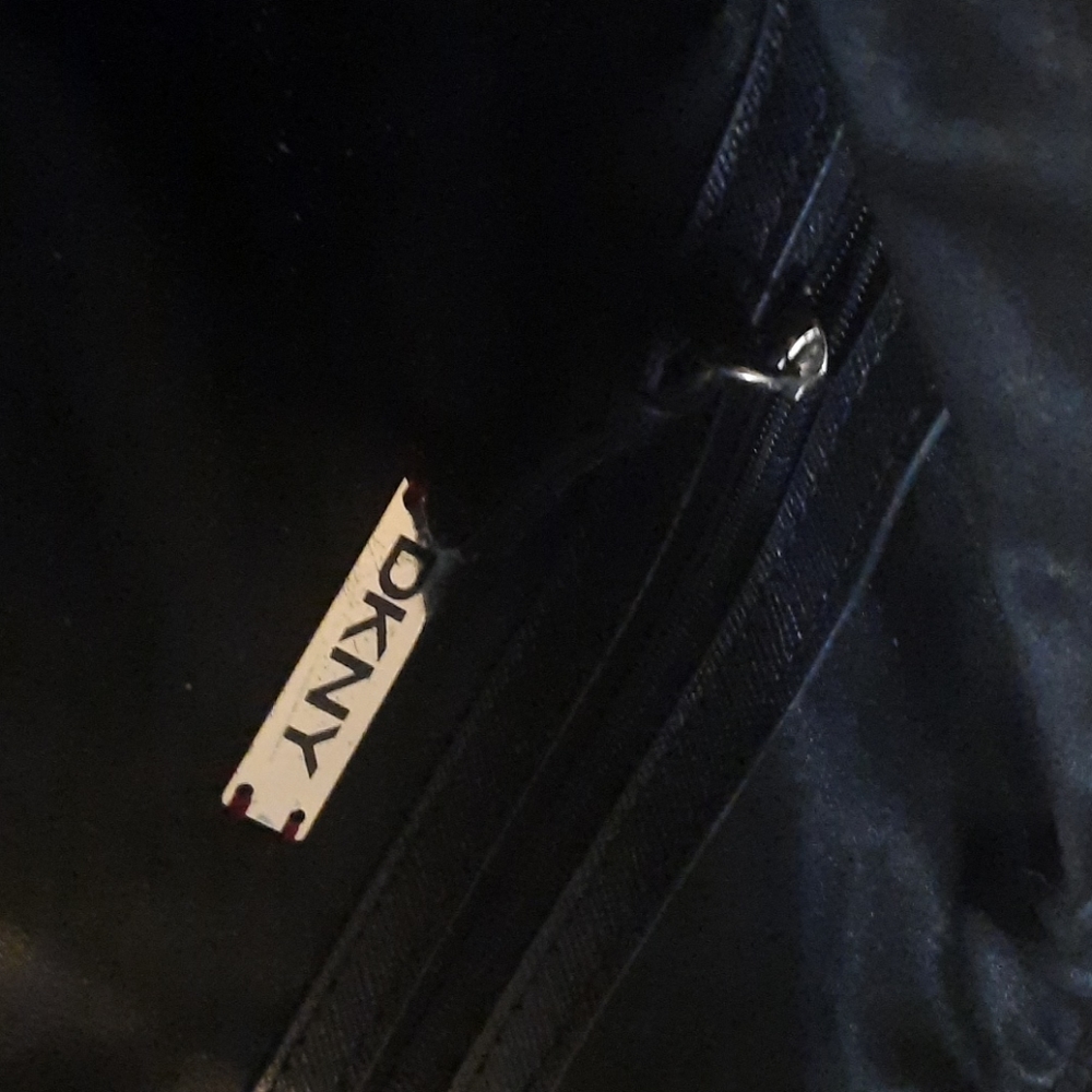 Purse - Picture 4 of 10